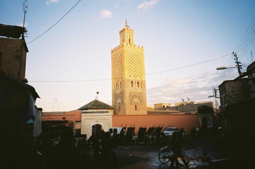 la place  Ben Saleh et la mosquee